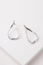 Load image into Gallery viewer, Isla Silver or Gold Tear Drop Earrings