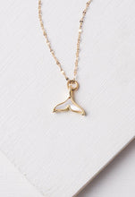 Load image into Gallery viewer, Mel Gold Fin Necklace