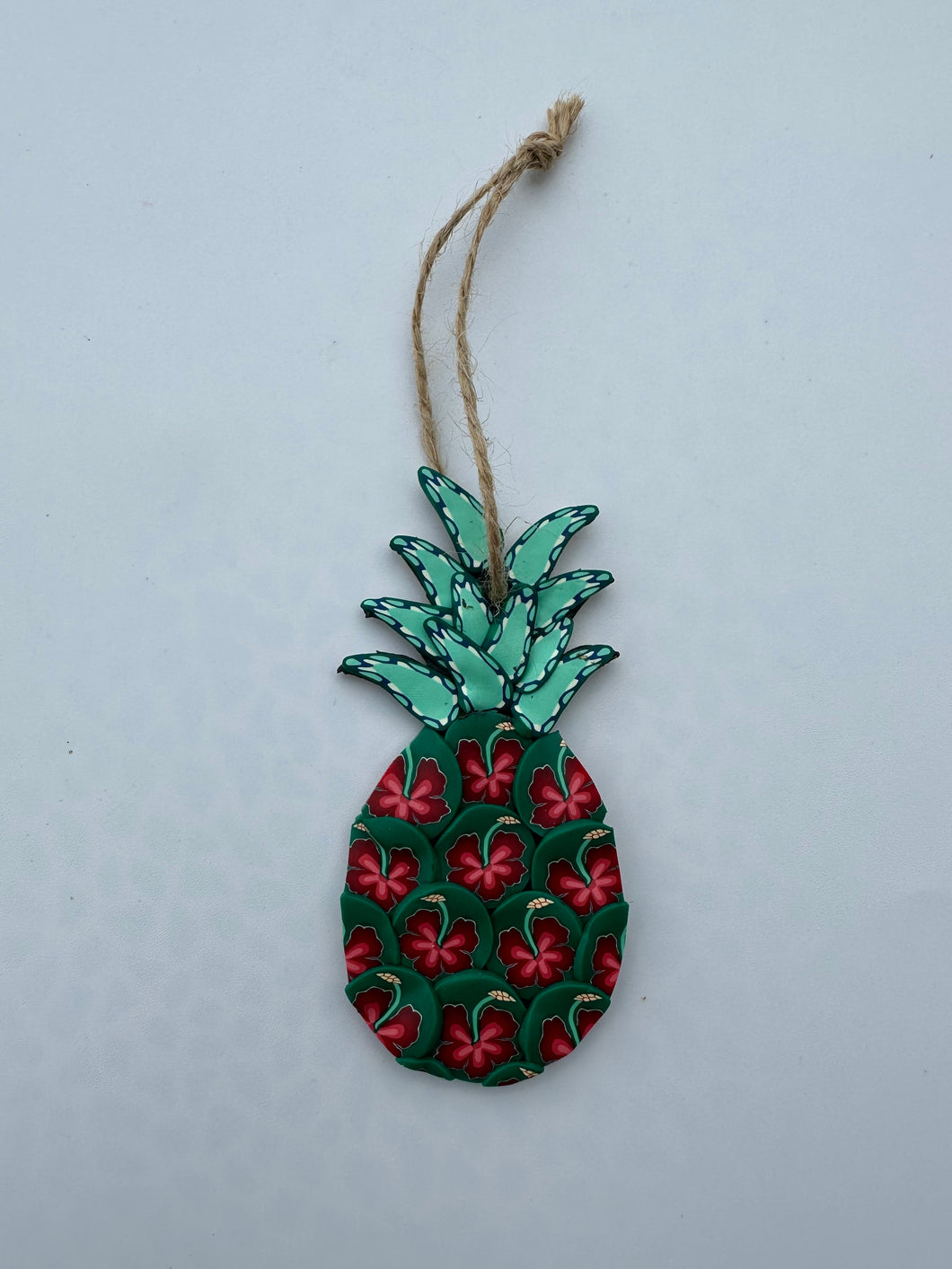 Pineapple ornament with Hibiscus