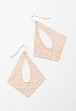 Load image into Gallery viewer, Everly Gold Filigree Dangle Earrings